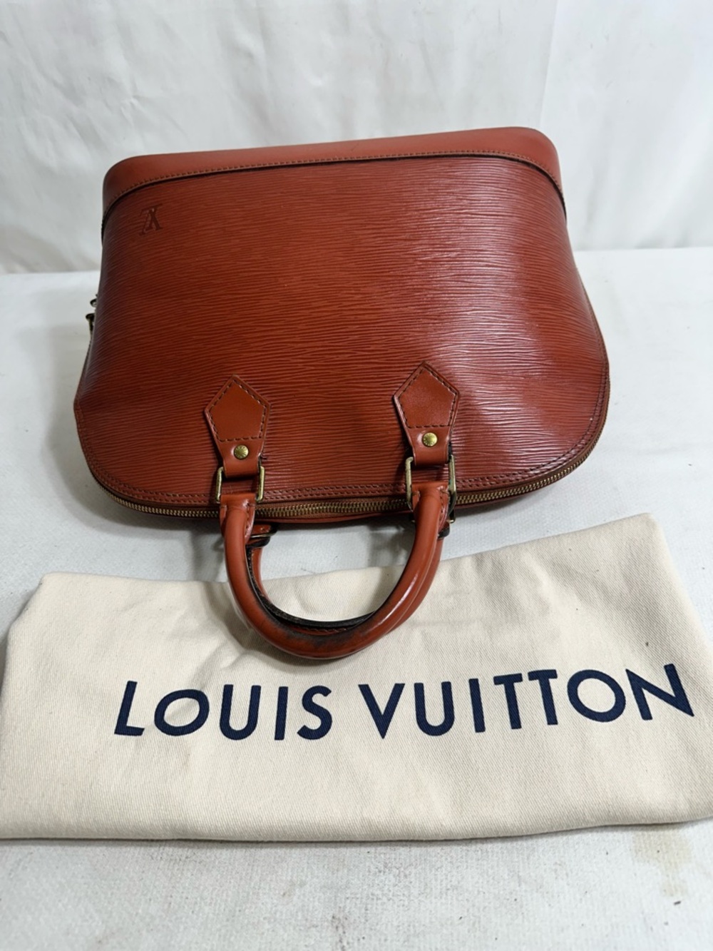 Louis Vuitton Cognac Epi Leather Alma Satchel - Picture 8 of 11